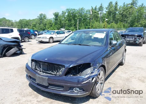 2010 Mercedes-Benz C 300 Luxury 4Matic/Sport 4Matic из США, поврежденный, VIN WDDGF8BBXAF448776